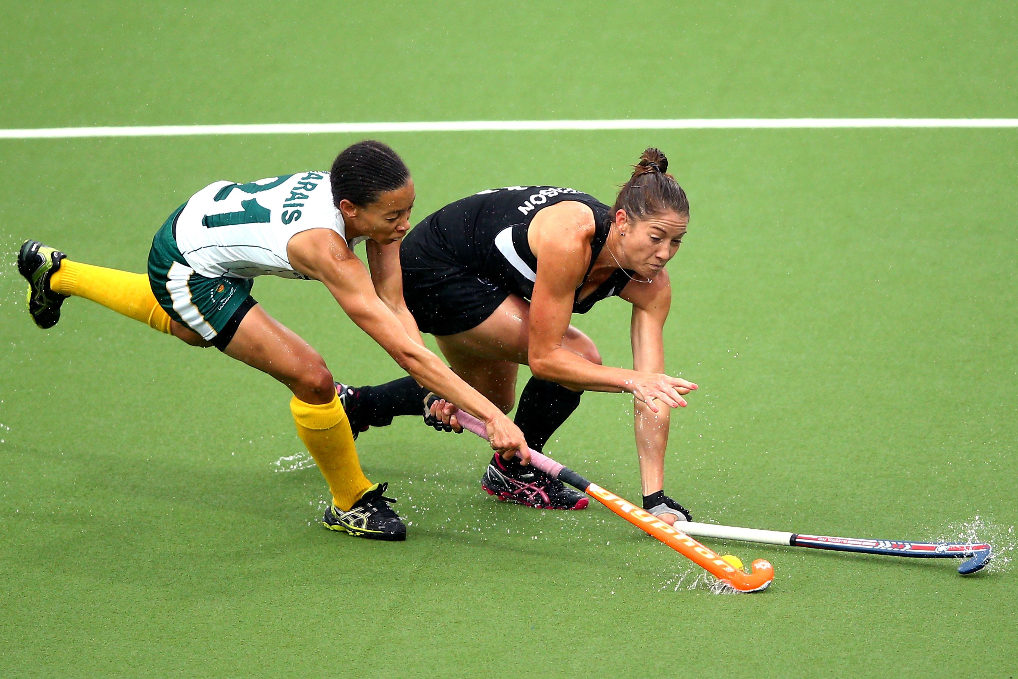 Hockey women take bronze