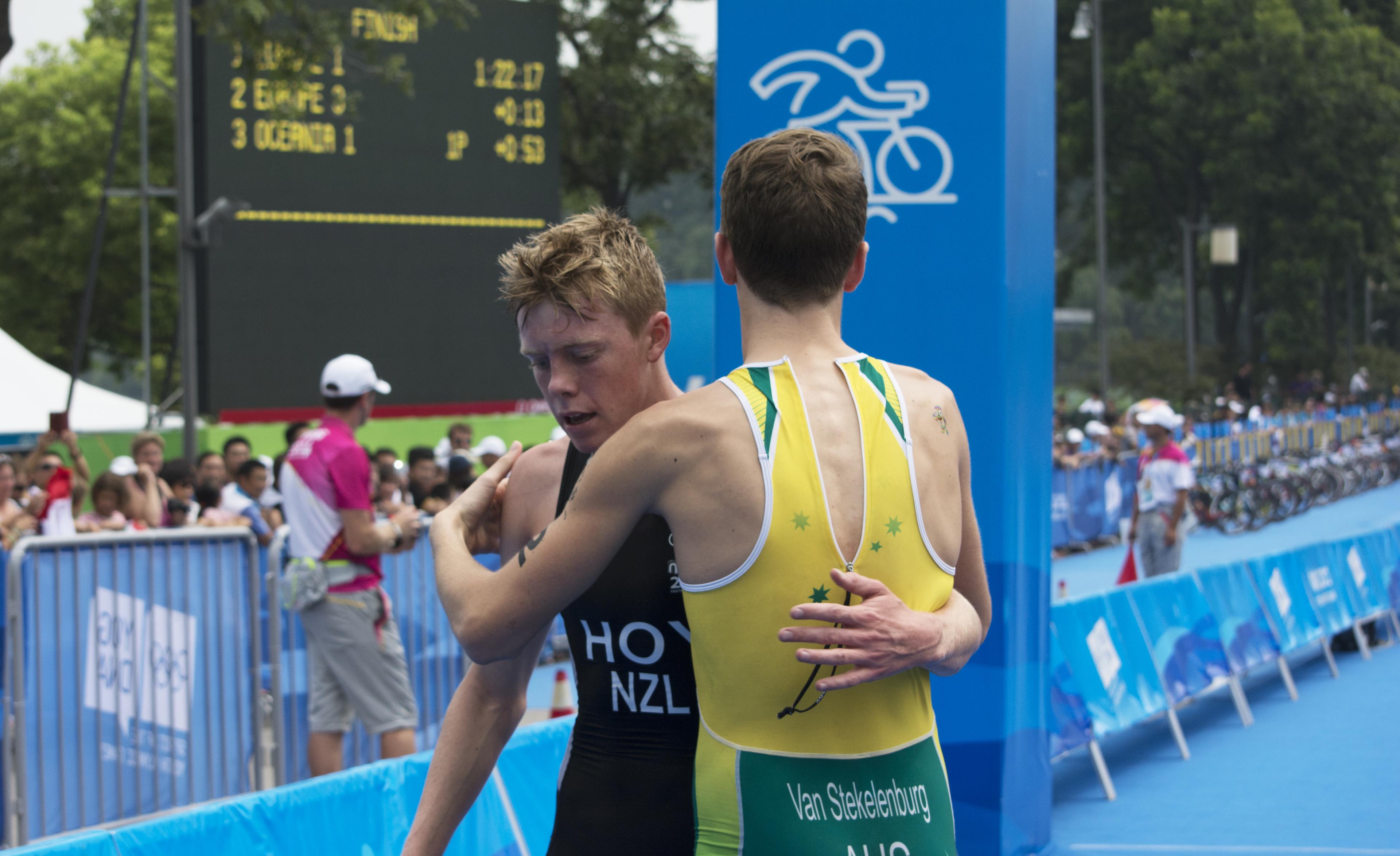 Bronze for Oceania Mixed Team Triathlon