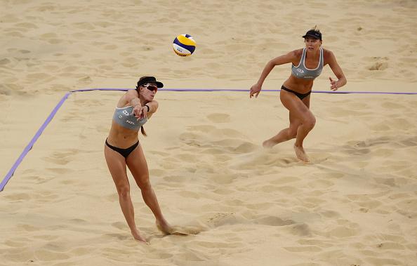 Beach volleyballers lose cliff-hanger