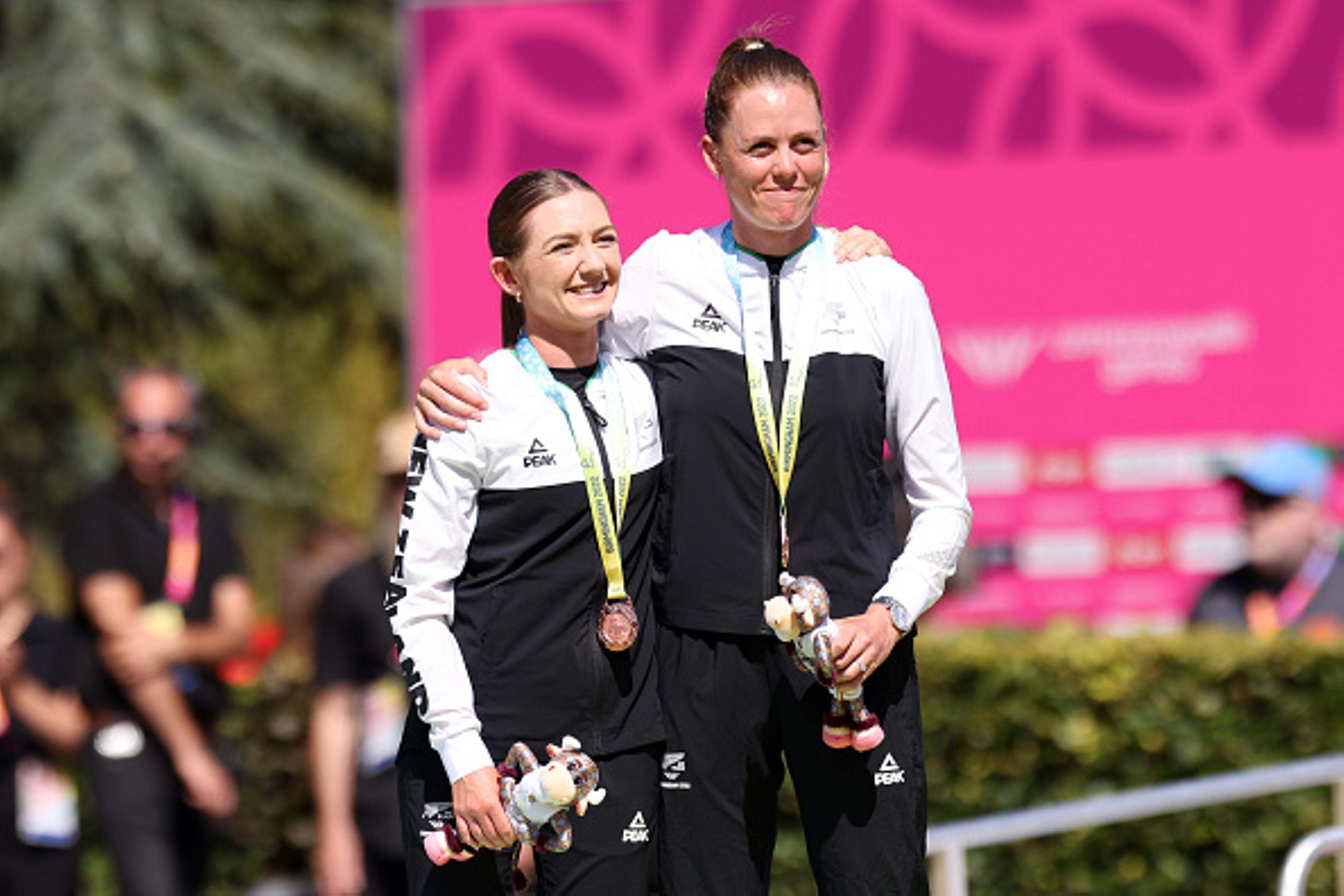 Women's pair win another bowls medal