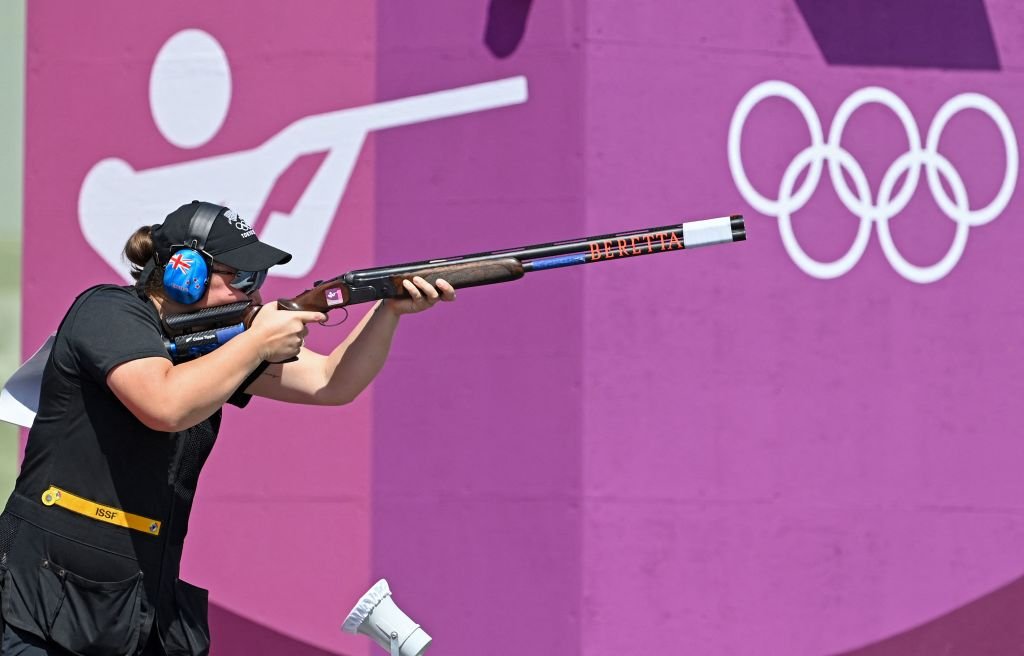 Skeet shooter off target