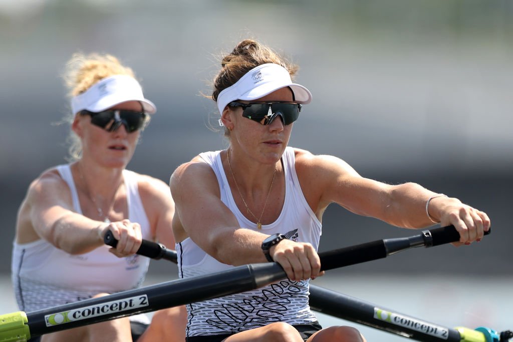 Rowers again show good form