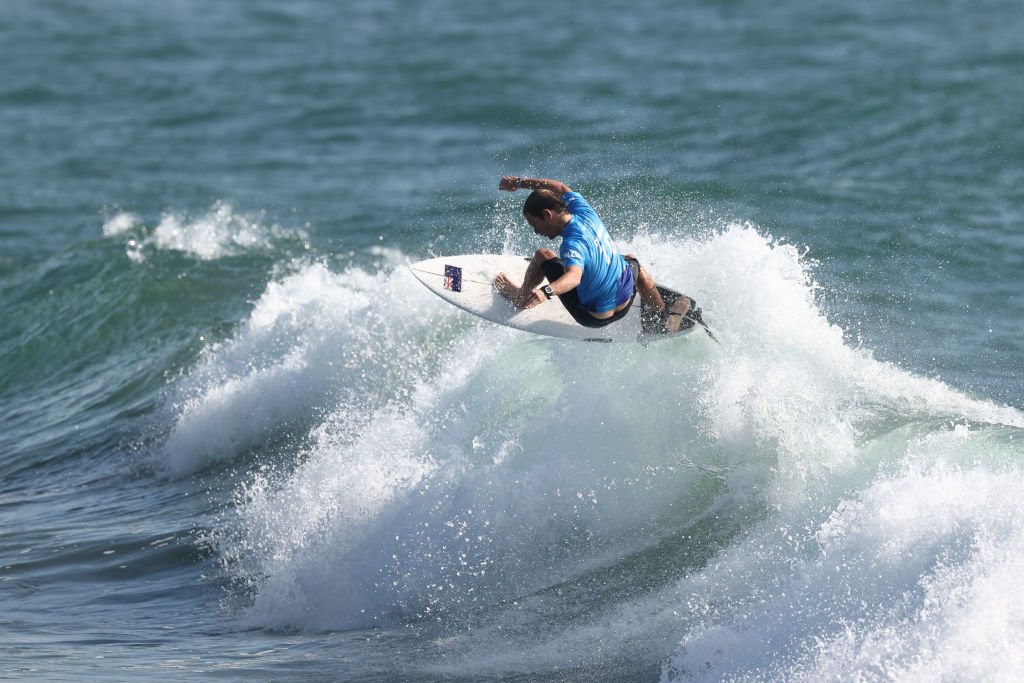 Surfers survive to fight another day