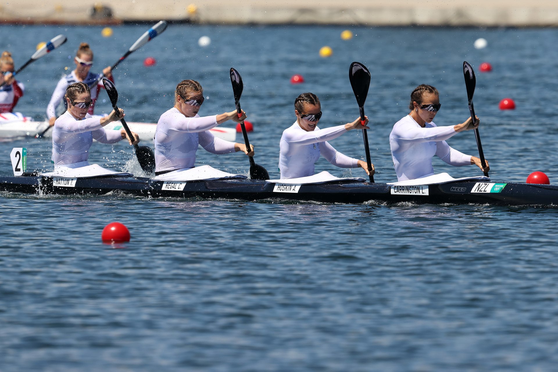 Women's paddlers through to semis
