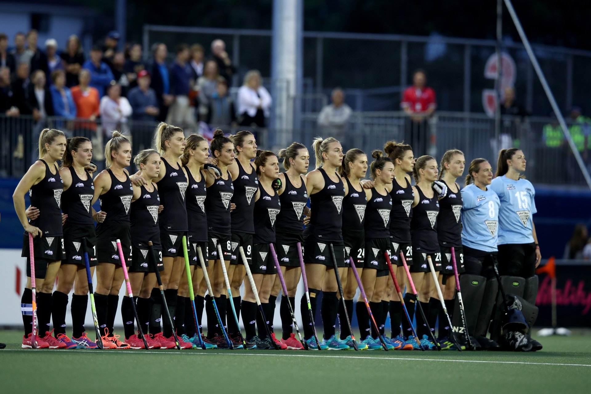 Hockey women seek elusive gold