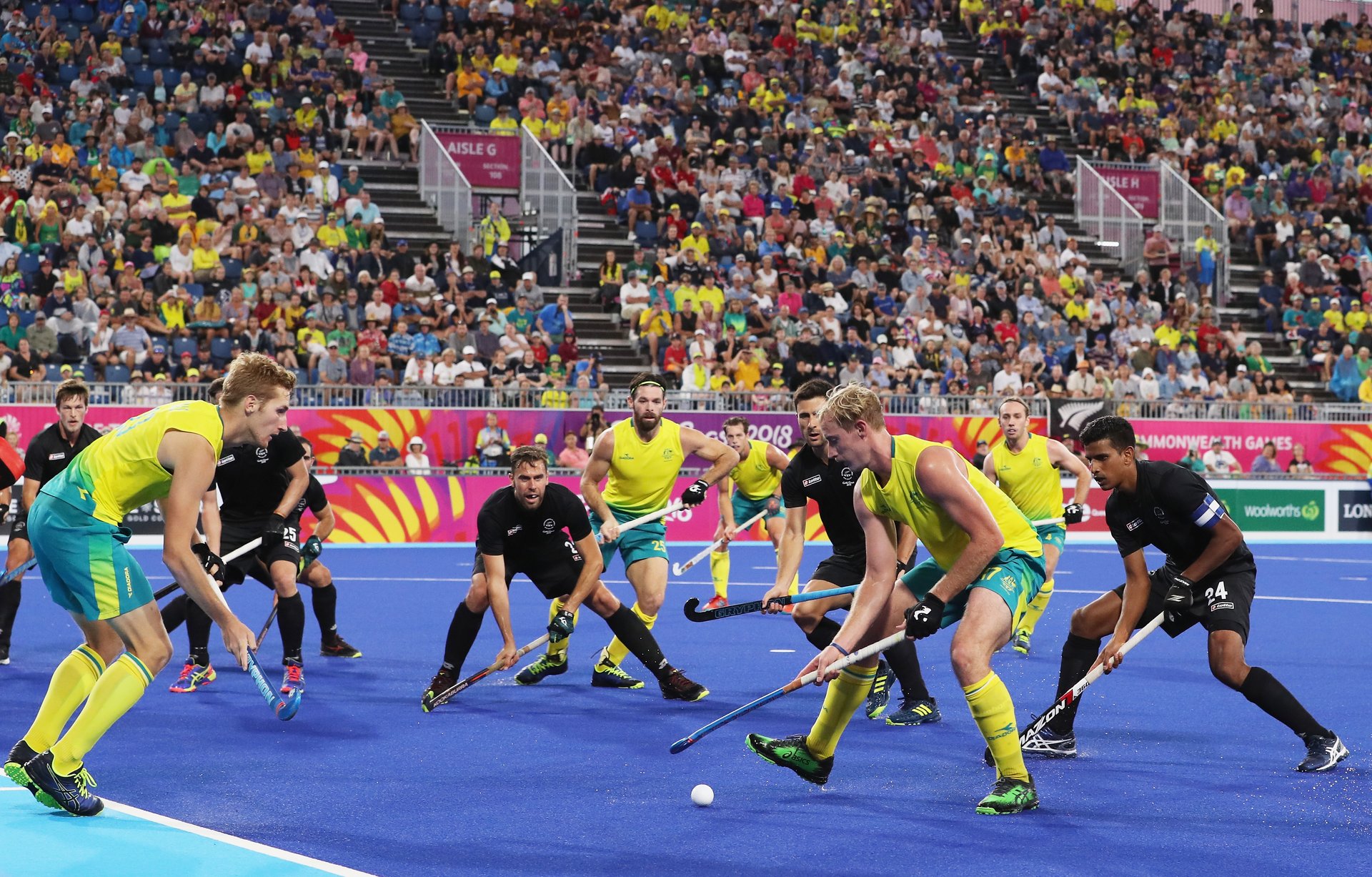 Hockey men edged out by Australia
