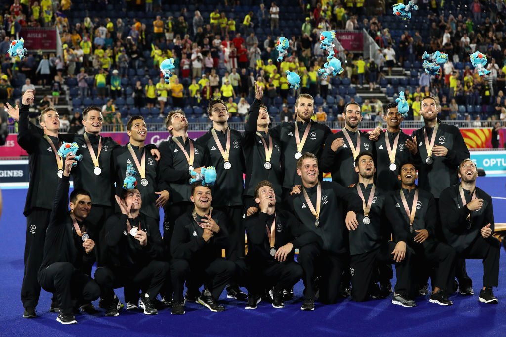 Hockey men finish with silver