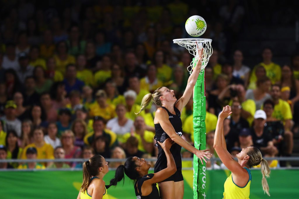Netballers struggle to match Australia