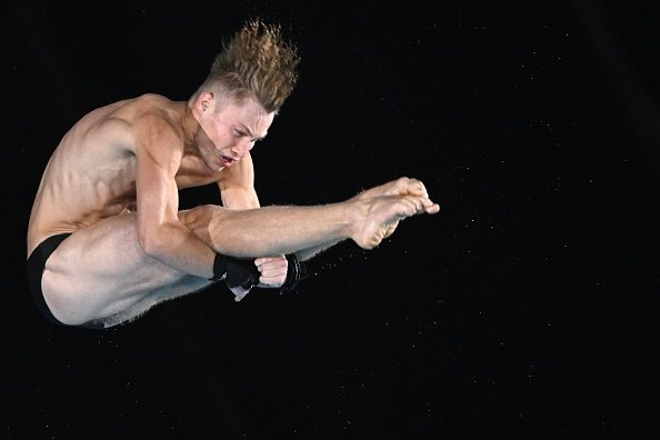 Divers find it tough going