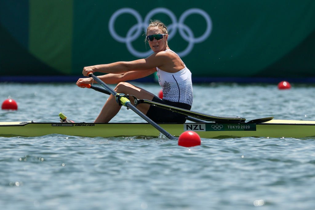 Twigg carries NZ flag at the rowing