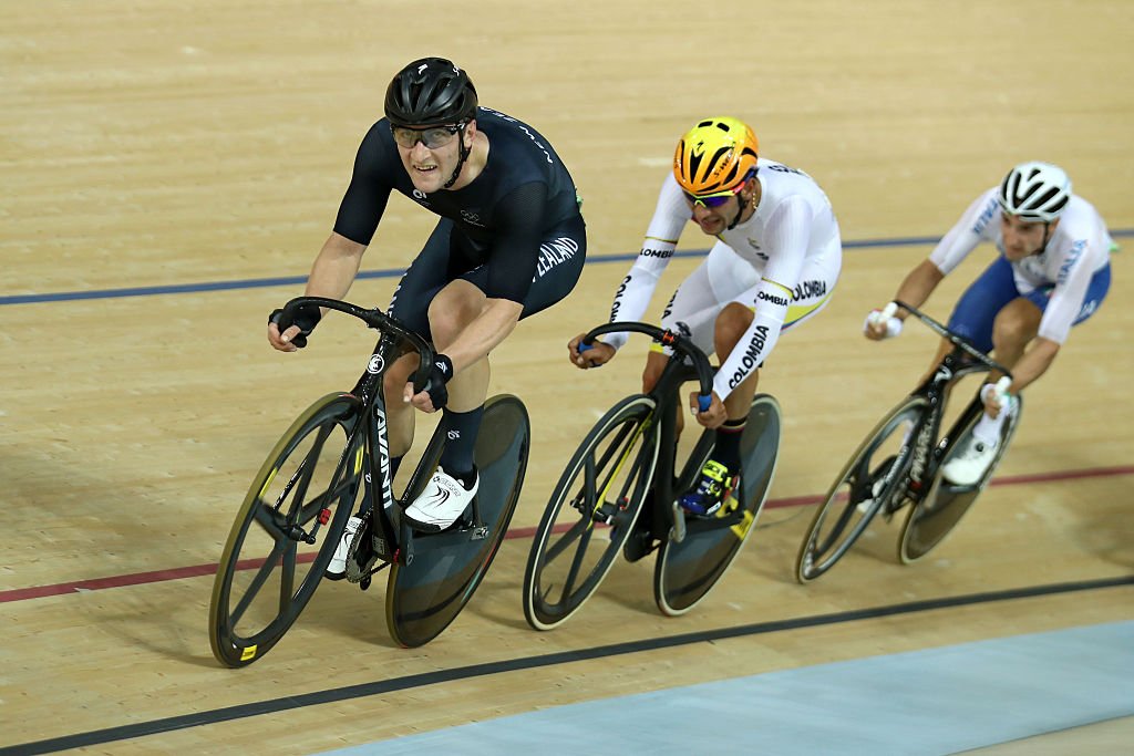 Kennett makes brave bid in omnium