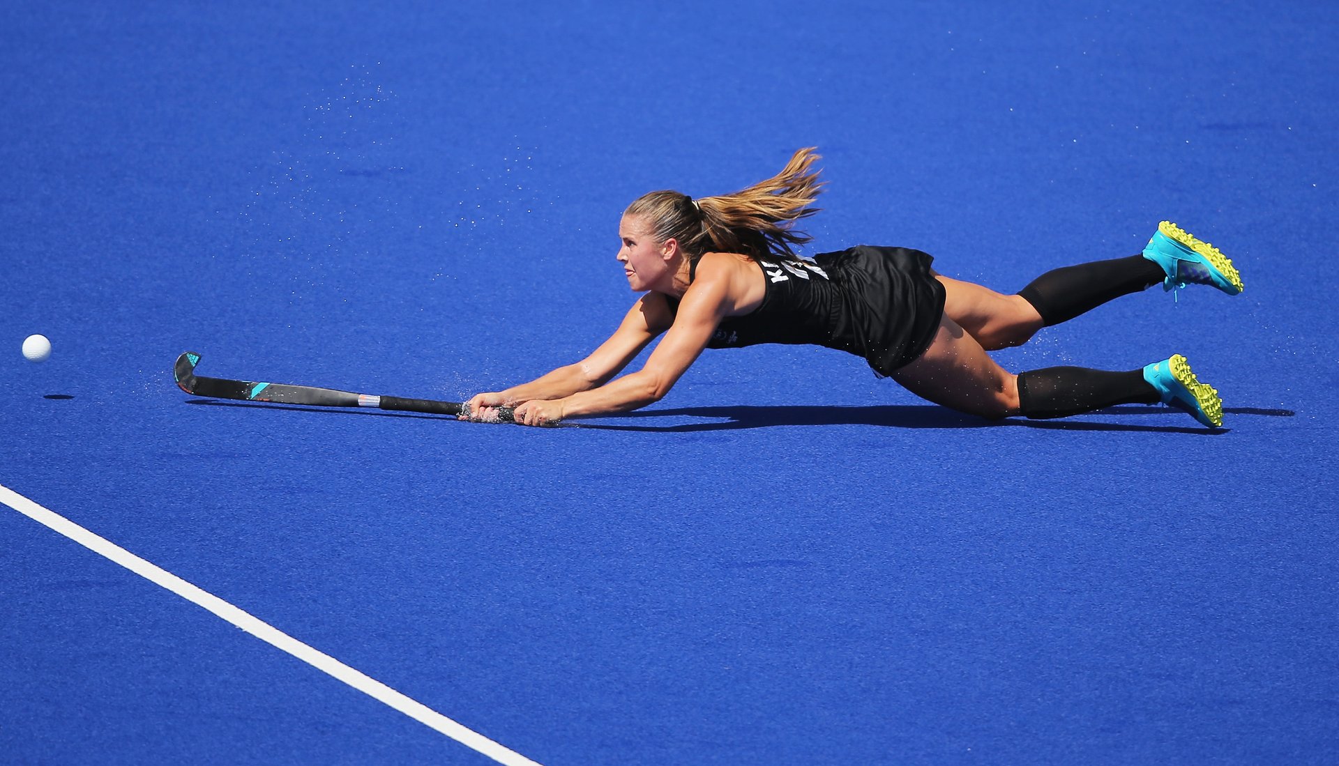 Hockey women held to a draw