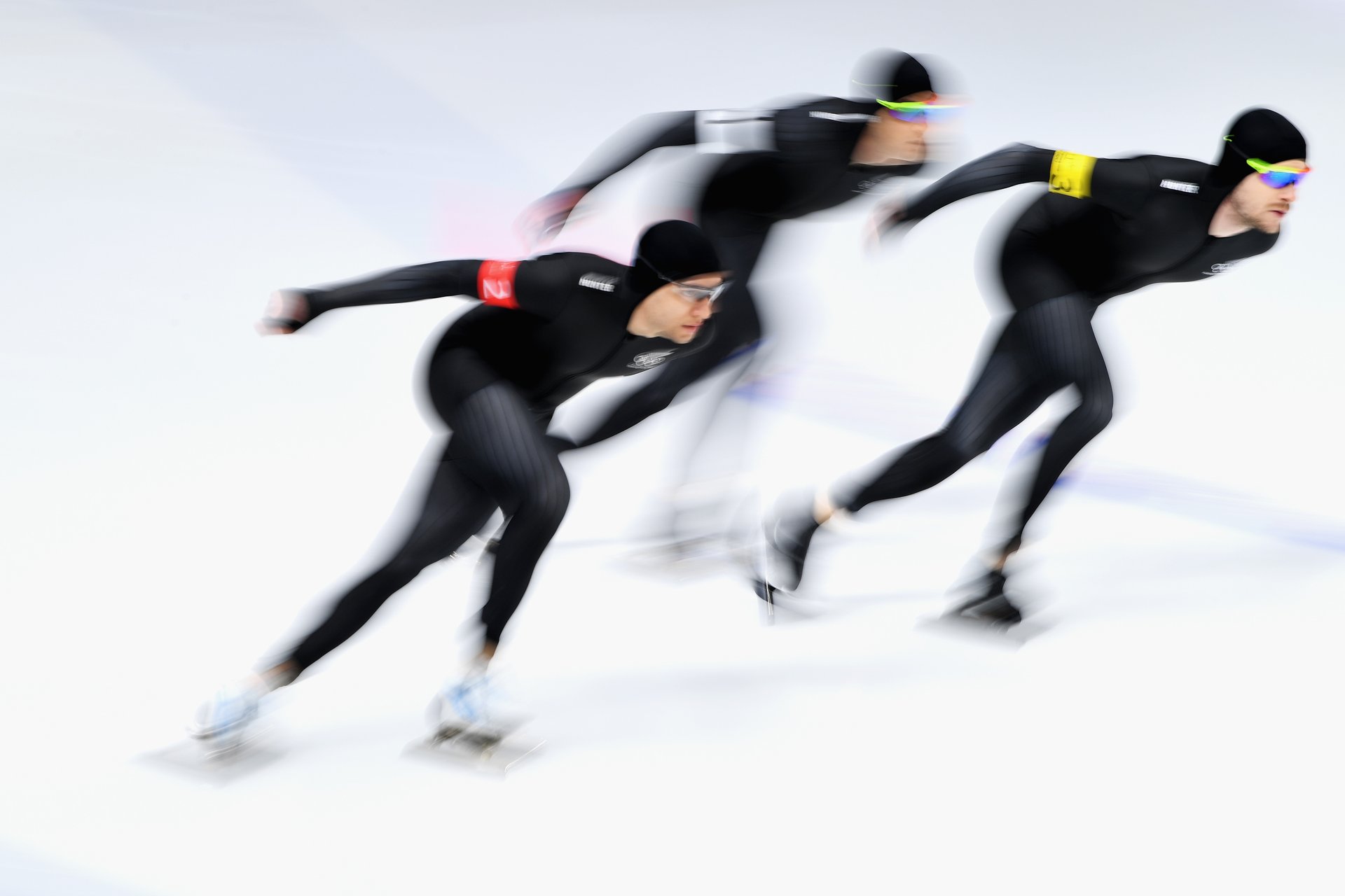 Speed Skaters finish 4th in Team Pursuit