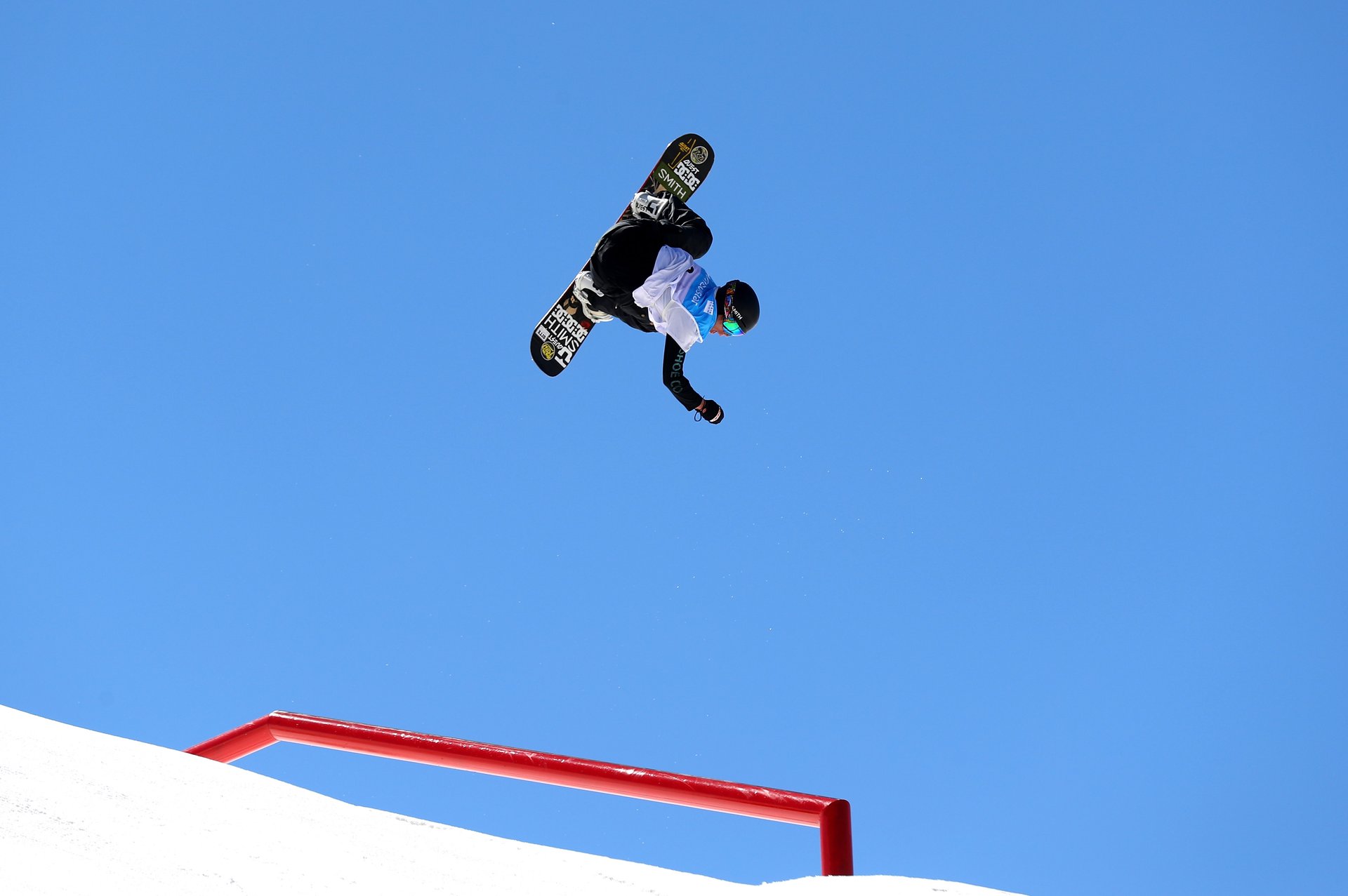 Snowboarder Tiarn Collins out of slopestyle competition due to injury