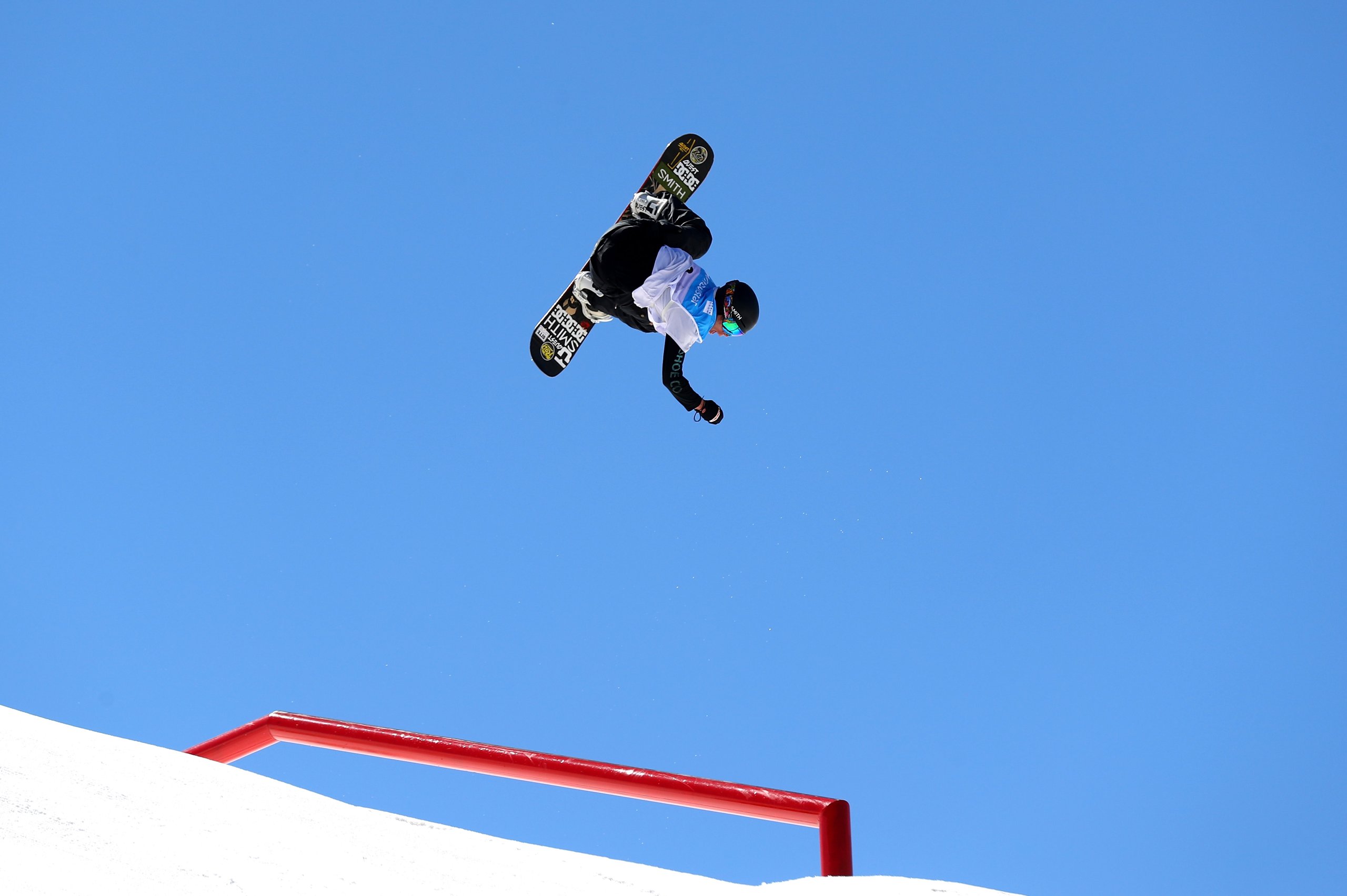 Snowboarder Tiarn Collins out of slopestyle competition due to injury