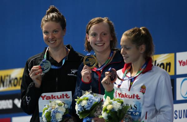 Lauren Boyle 1500m free podium2